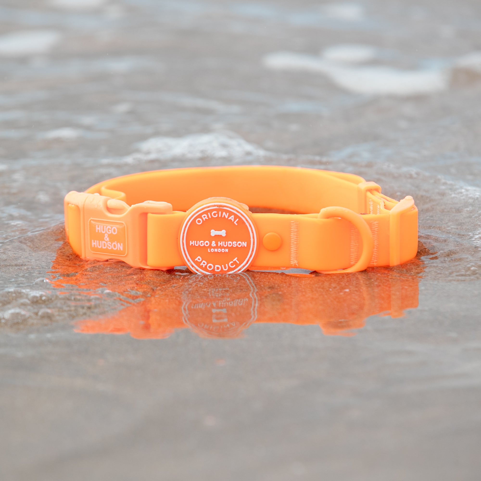 Waterproof Dog Collar Red Hugo & Hudson London